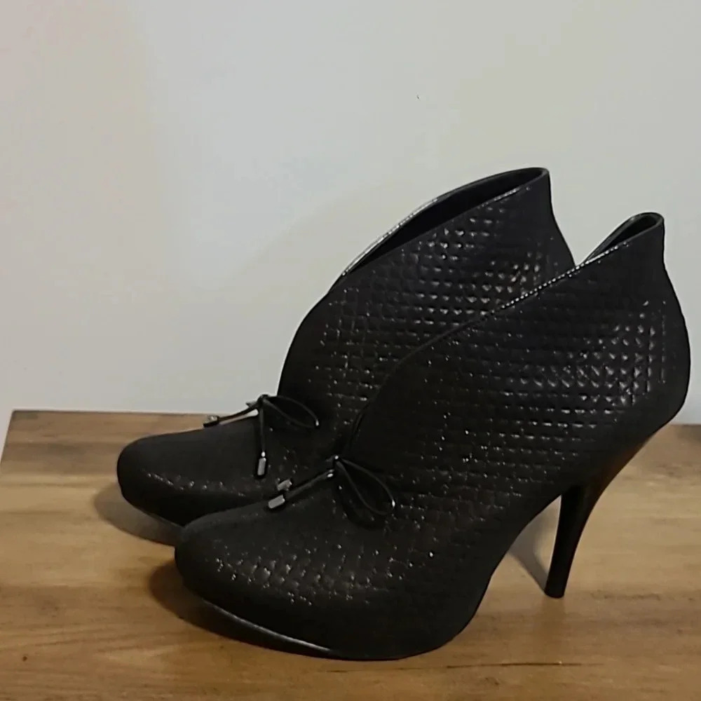 Bcbgirls booties